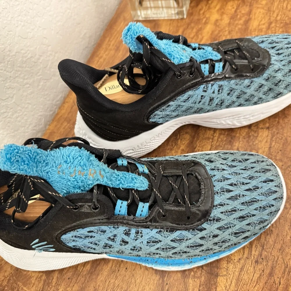 UA Curry Flow 9 Sesame Street Viral Blue/Black/White‎ Sz 10 M/11.5 W